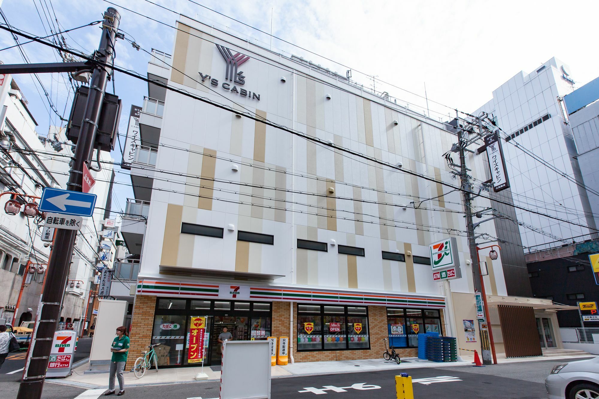 Y'S Cabin Osaka Namba Buitenkant foto